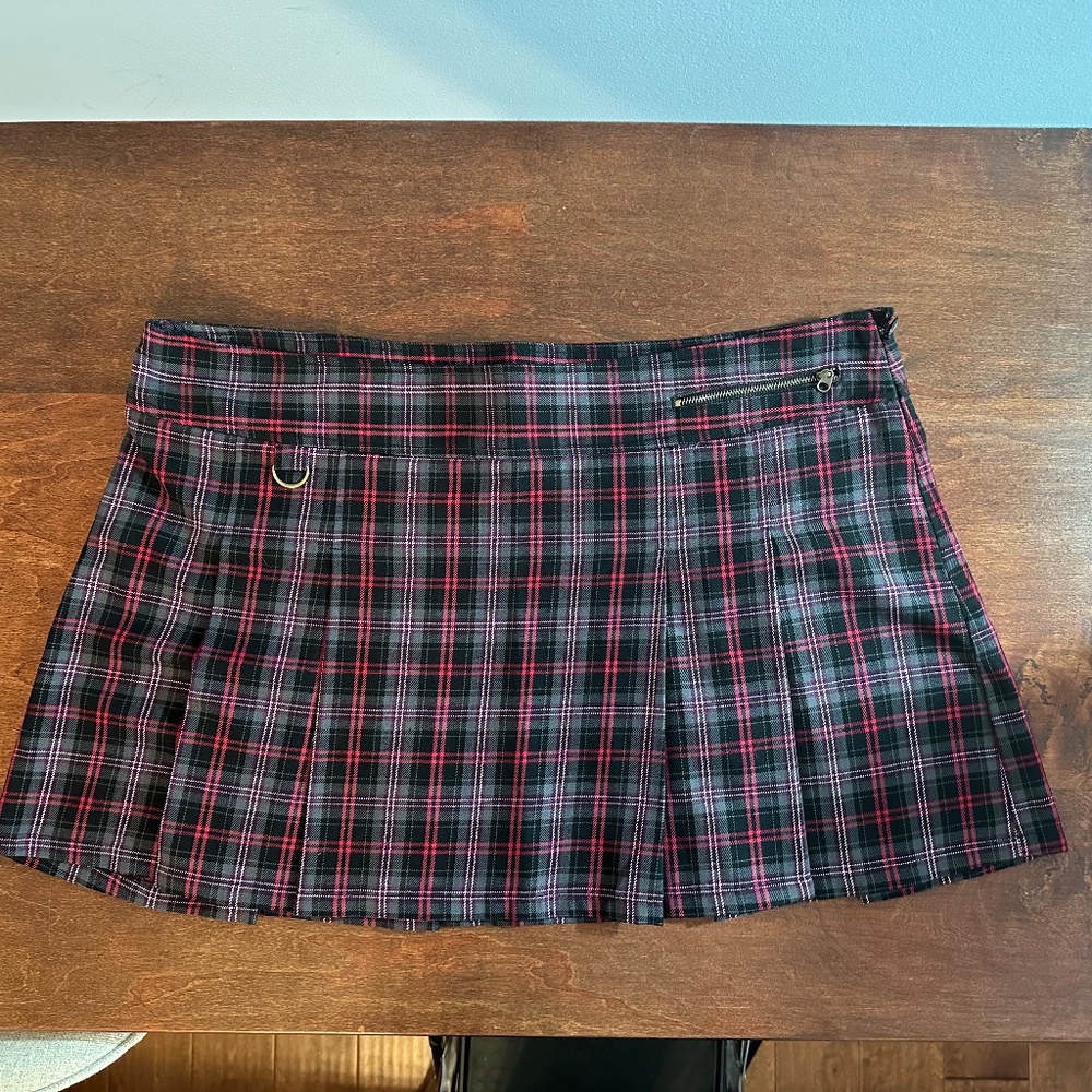 Plaid Pleated Mini Skirt
